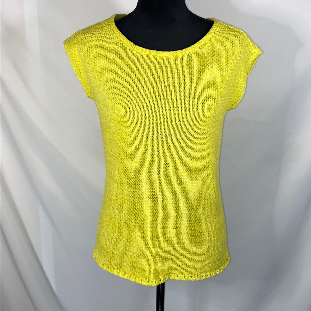 Liz Claiborne Yellow Sleeveless Sweater Top Small